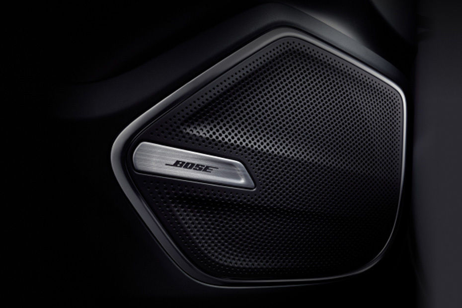 Speakers View of LYNK&CO 09
