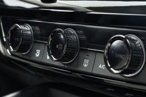 Front AC Controls of Honda Accord