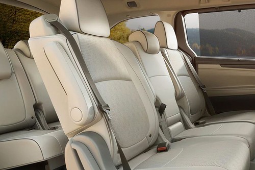Honda Odyssey (2016-2024) Rd Row Seat
