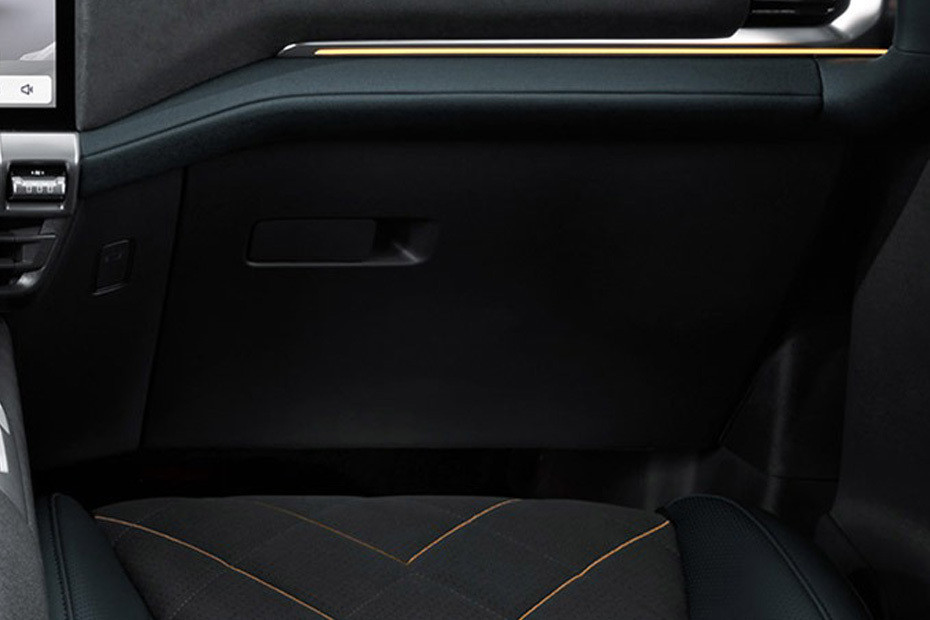 Deepal G318 Glove Box