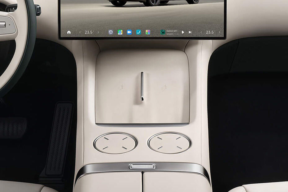 YU7 Cup Holders