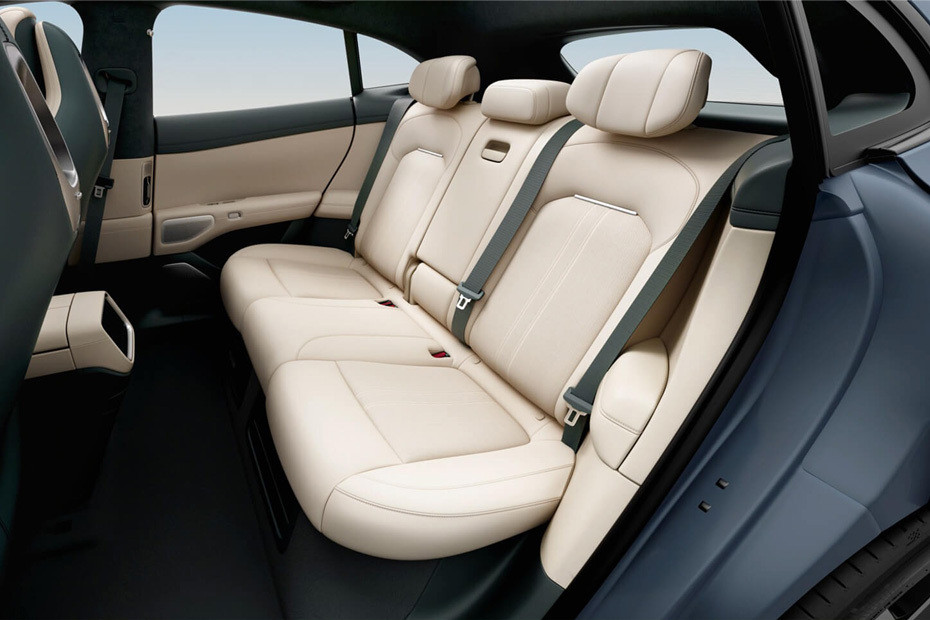 Xiaomi YU7 Rear Seats