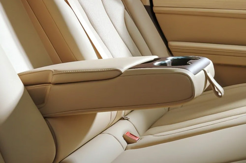 7 Armrest Rear