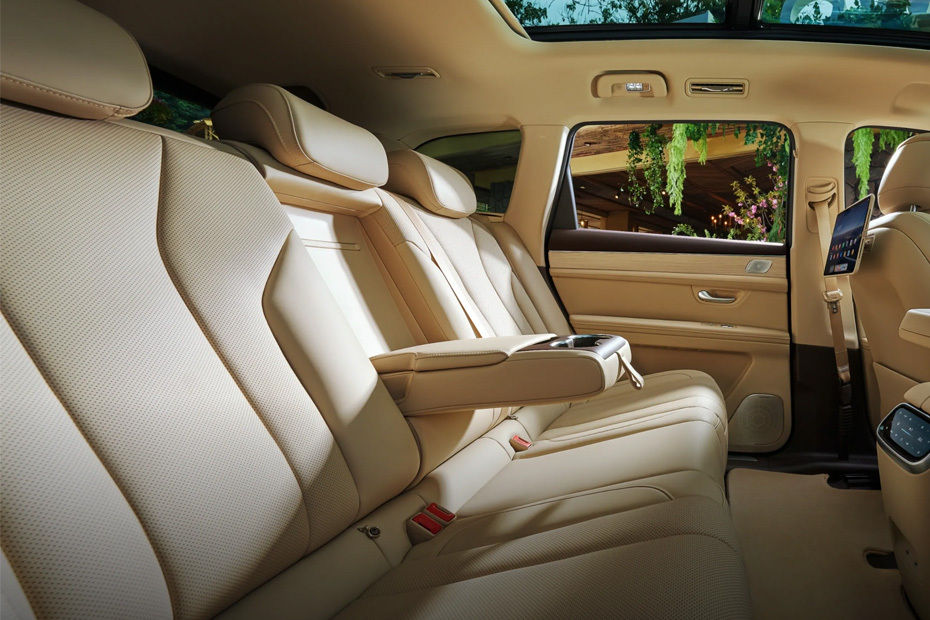AITO 7 Rear Seats
