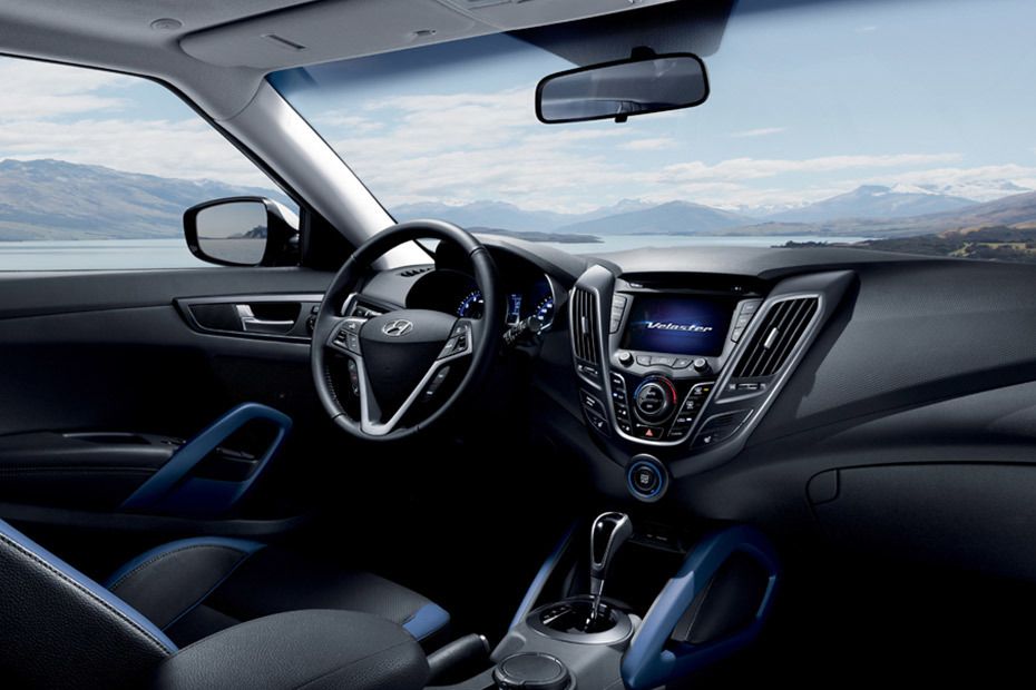 Dashboard View of Veloster Turbo 