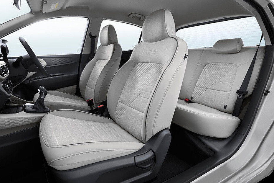 Hyundai Grand i10 Front And Rear Seats Together