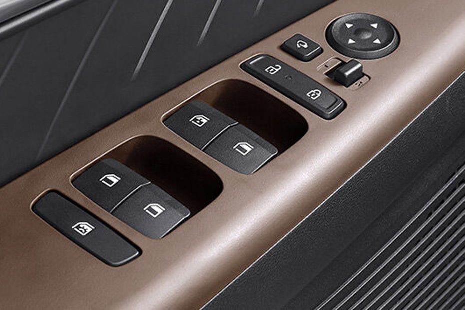 Hyundai Accent Drivers Side In Side Door Controls