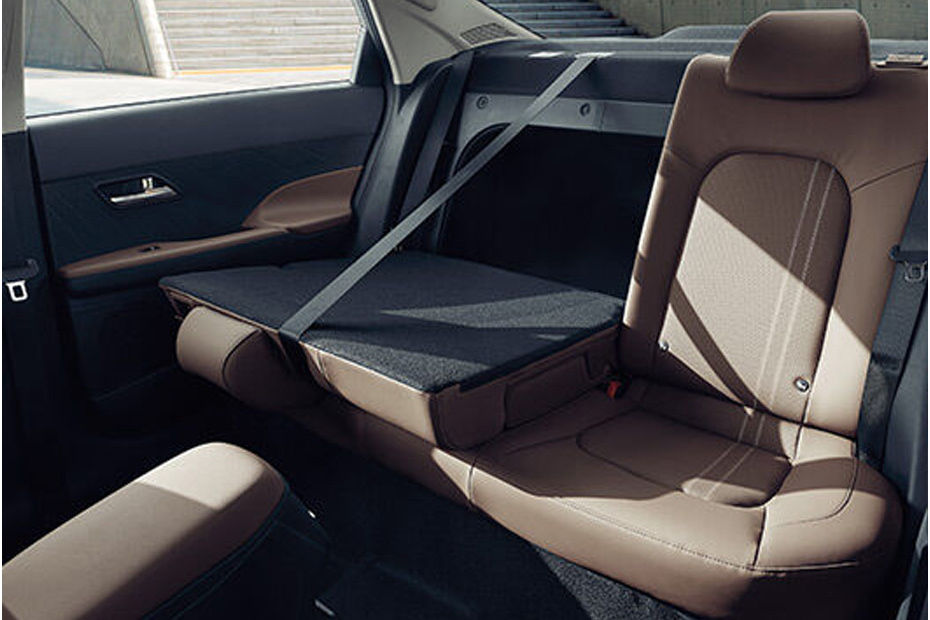 Folding Seats of Hyundai Accent