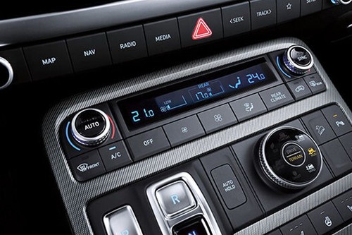 Front AC Controls of Hyundai Palisade (2022-2024)