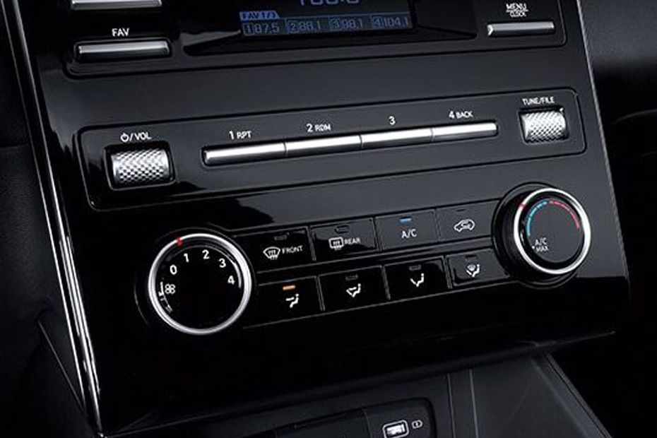 Front AC Controls of Hyundai Tucson (2022-2024)