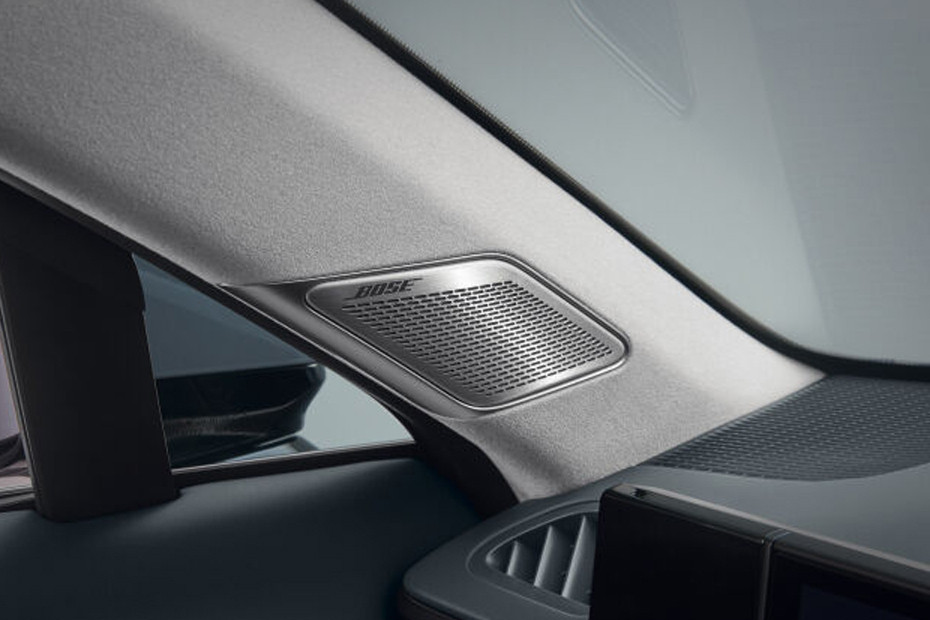 Speakers View of Hyundai Azera