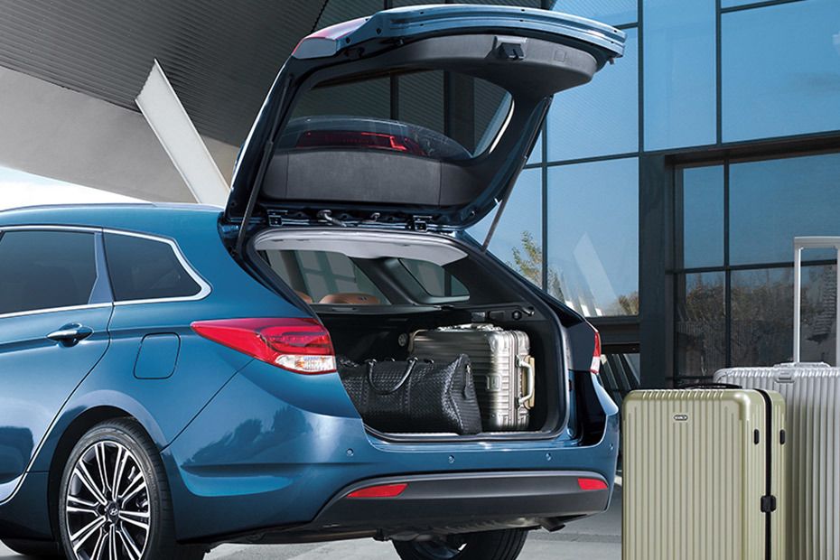 Storage Closer View of Hyundai i40