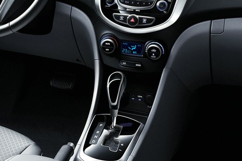 Hyundai Accent (2012-2021) Gear Shifter