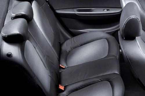 Hyundai i20 5DR Rear Seats