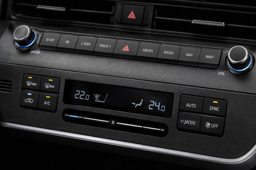 Front AC Controls of Hyundai Kona