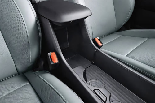 Kona Front Center Divider