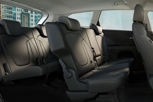 Hyundai Stargazer	 Front And Rear Seats Together