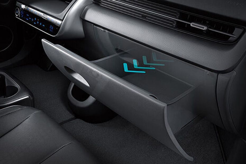 Hyundai IONIQ 5 Glove Box Open