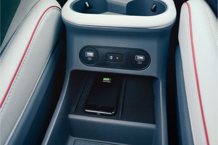 Power Accessories Outlet View of Hyundai IONIQ 5
