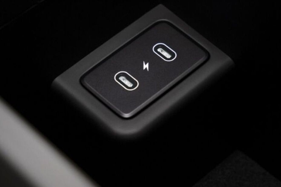 Power Accessories Outlet View of Hyundai Ioniq 6