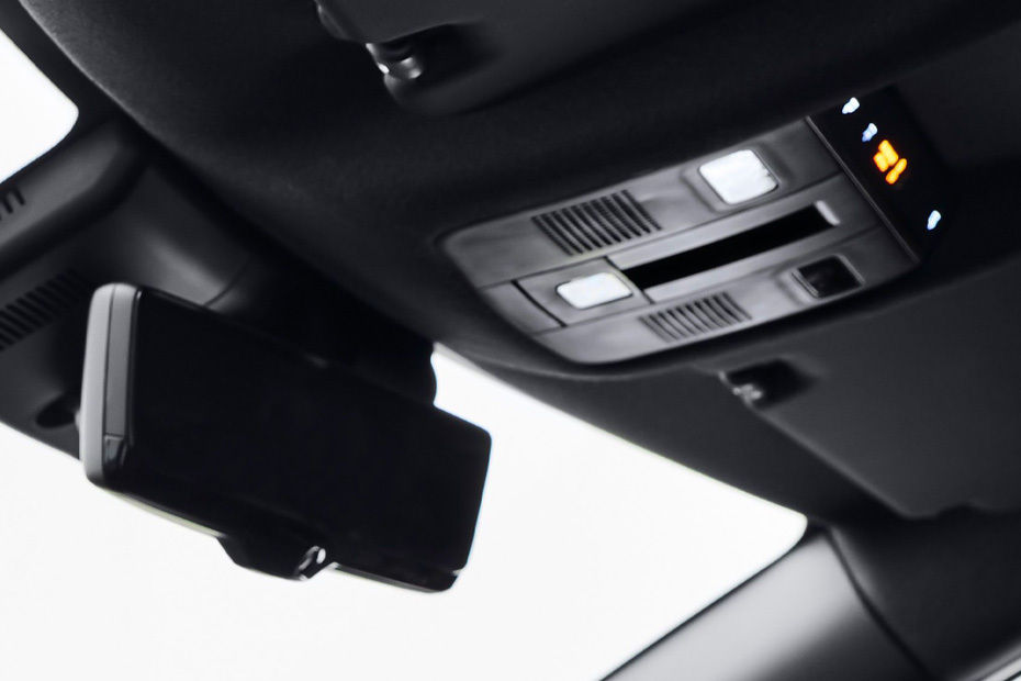 Ioniq 3 Courtesy Lamps