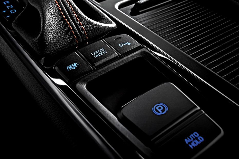 Center Controls of Hyundai Sonata Turbo