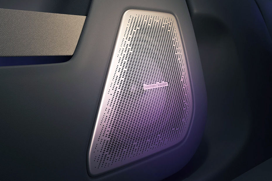 Speakers View of Freelander 8