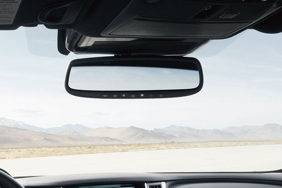 Q60 (2022-2023) Courtesy Lamps