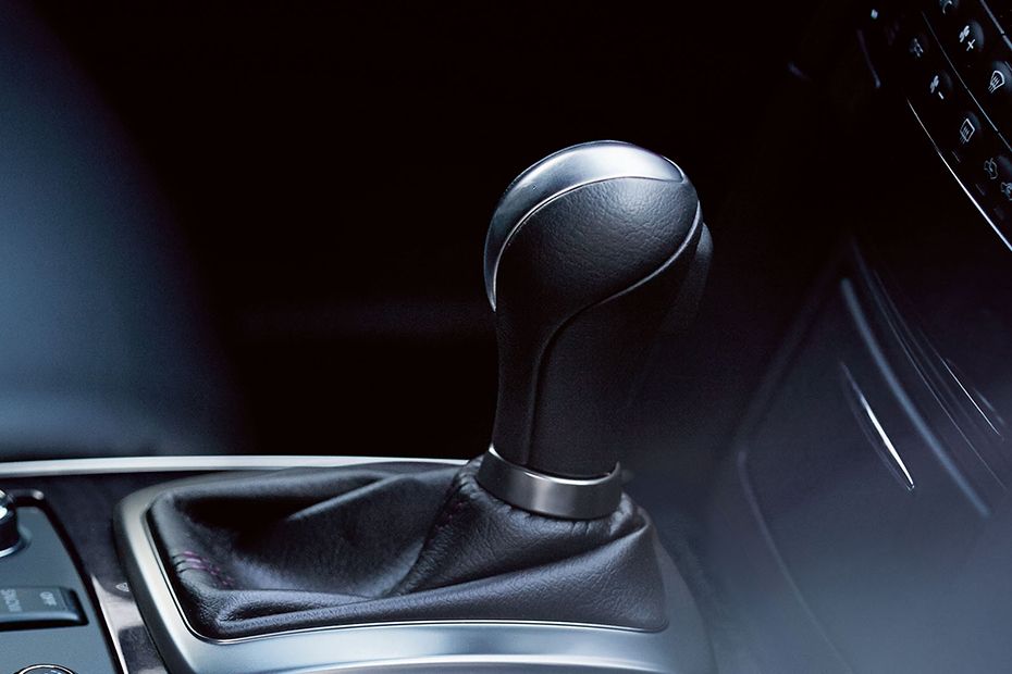 Infiniti QX70 Gear Shifter