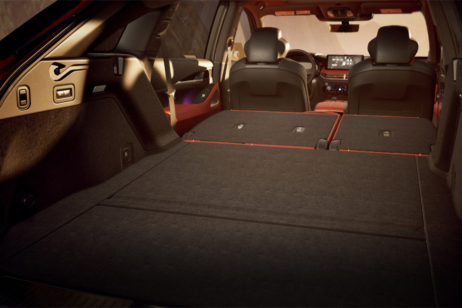 Folding Seats of Infiniti QX65