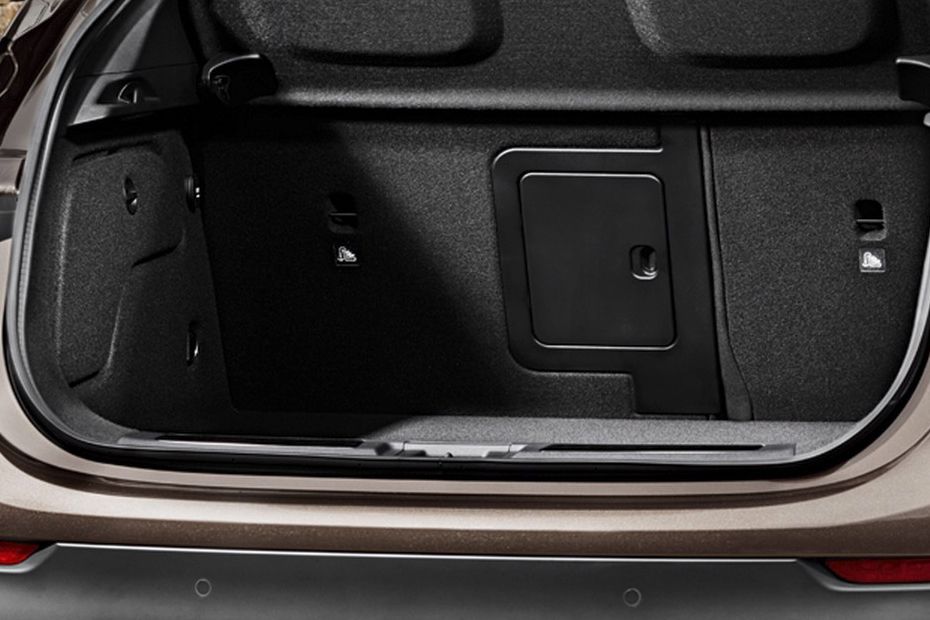 QX30 Trunk Open