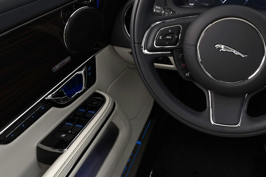 Jaguar XJ Drivers Side In Side Door Controls