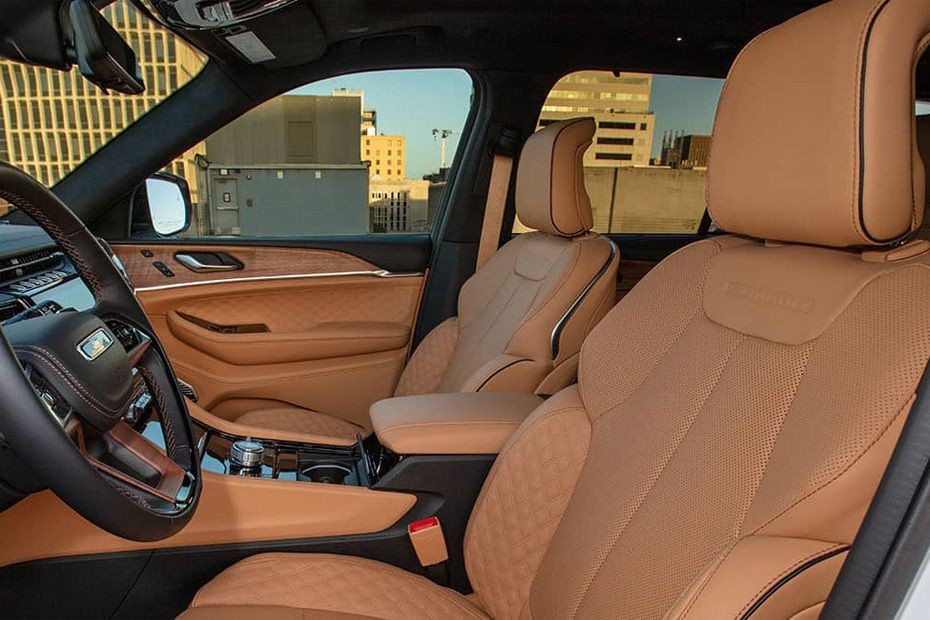Grand Cherokee 4xe Front Seats