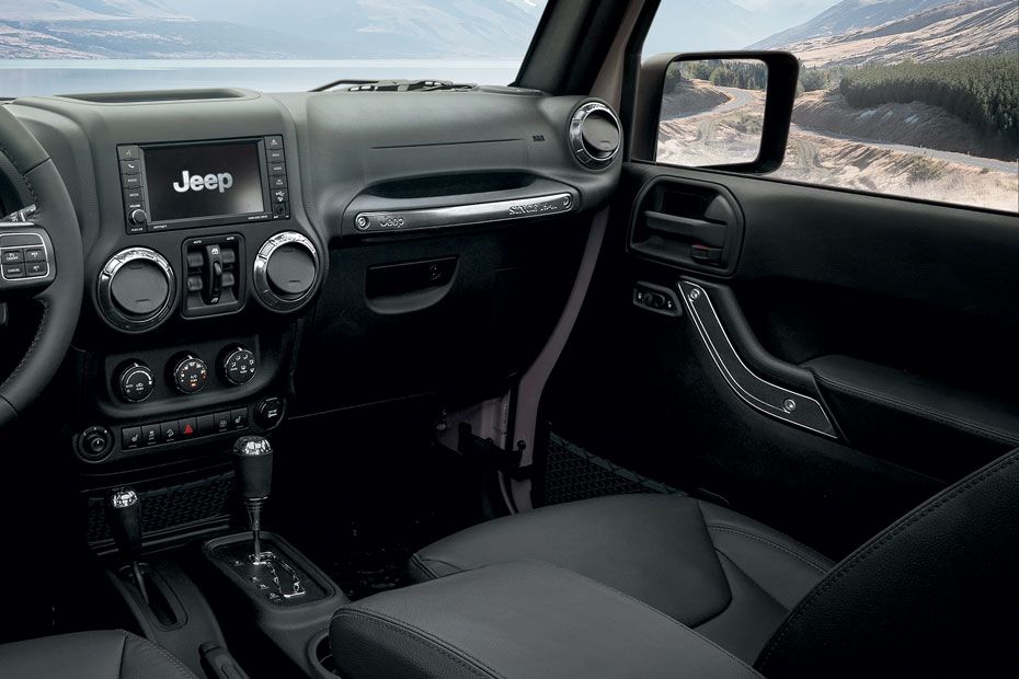 Jeep Wrangler Unlimited Passengers View