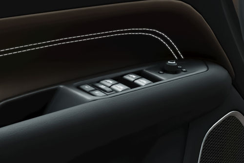 Jeep Commander Drivers Side In Side Door Controls