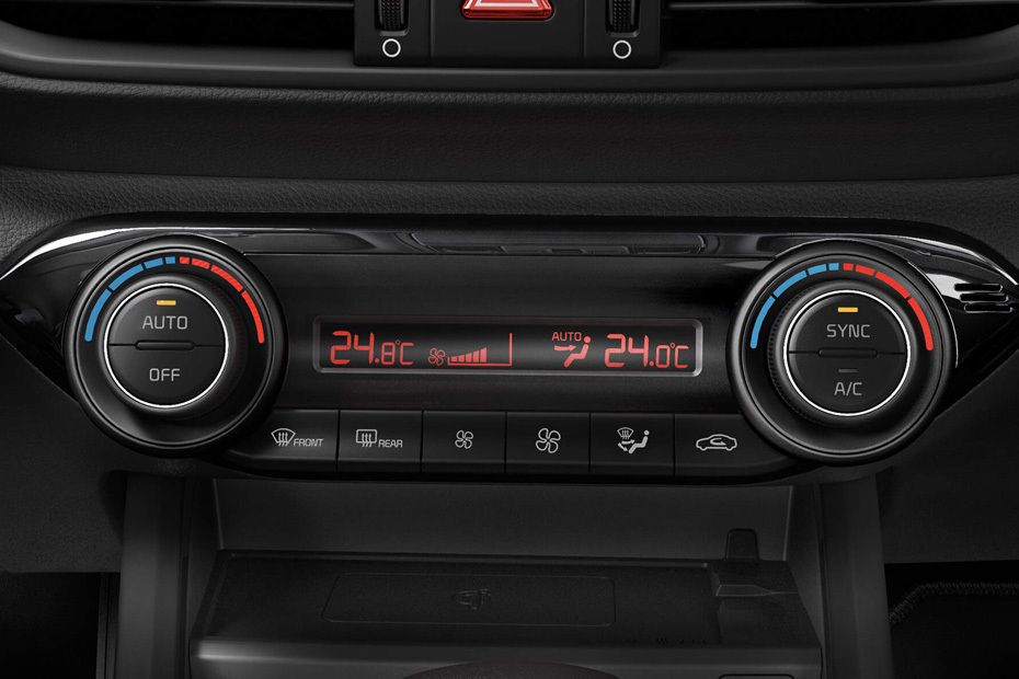 Front AC Controls of KIA Cerato
