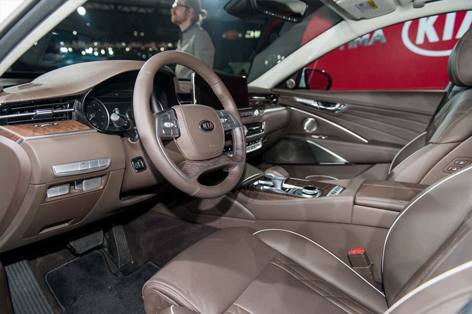 Quoris 2019 Front Seats
