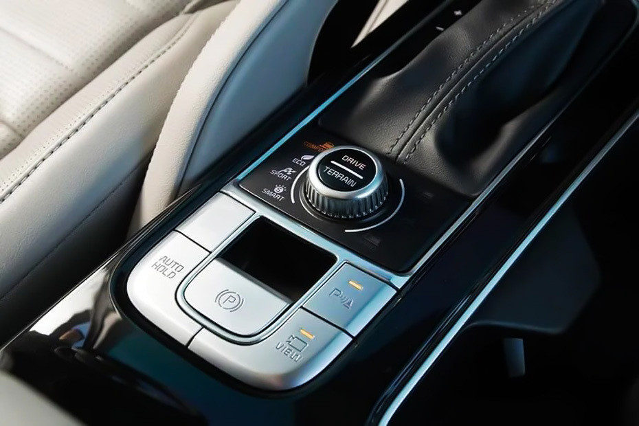 Center Controls of KIA Telluride
