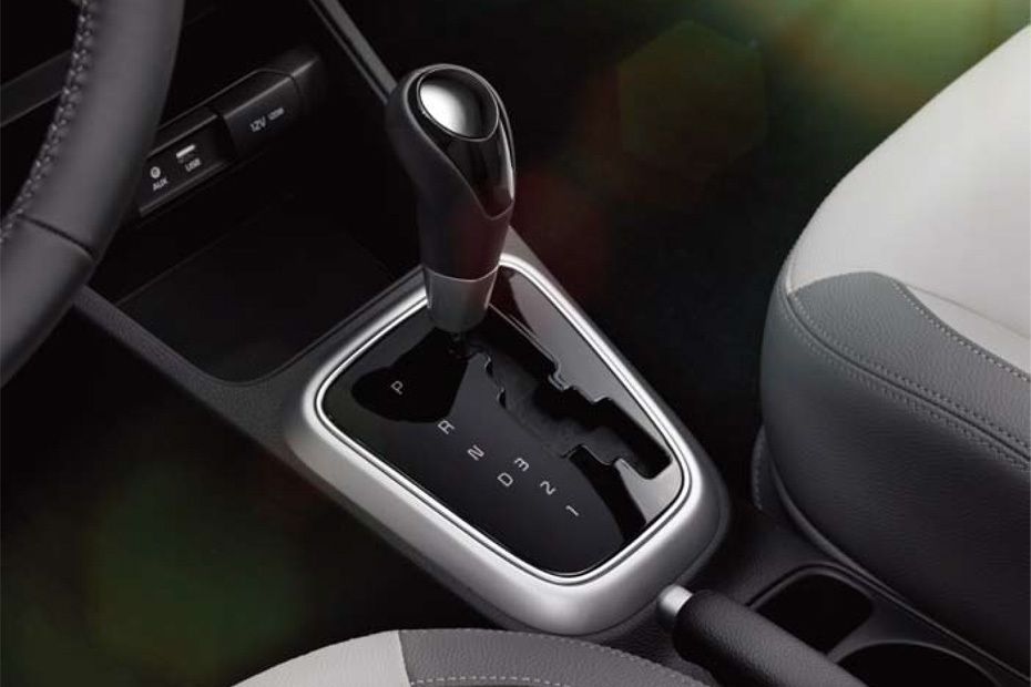 KIA Pegas Gear Shifter