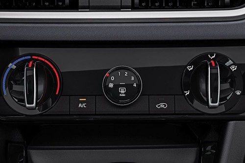 Front AC Controls of KIA Seltos (2022-2023)