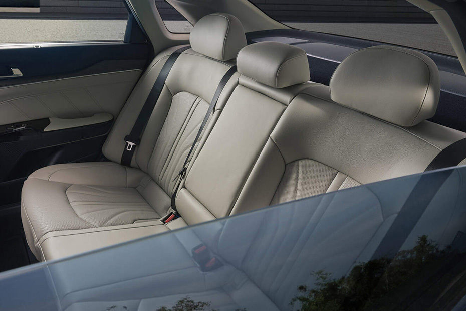 KIA K5 Rear Seats