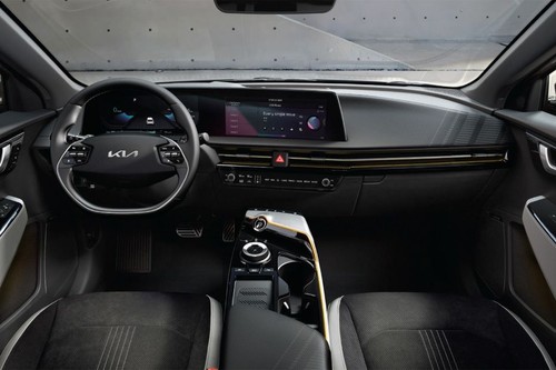 Dashboard View of EV6