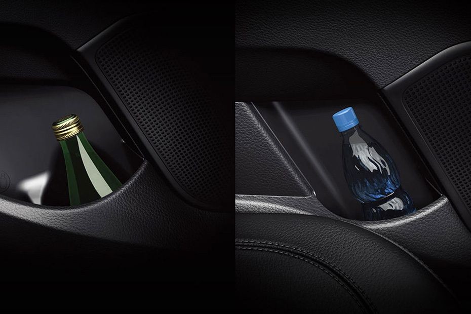Side Bottle Holder of Rio 4-Door