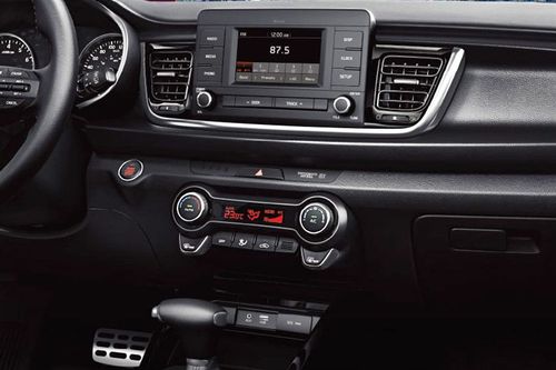 Rio 5-Door Center Console