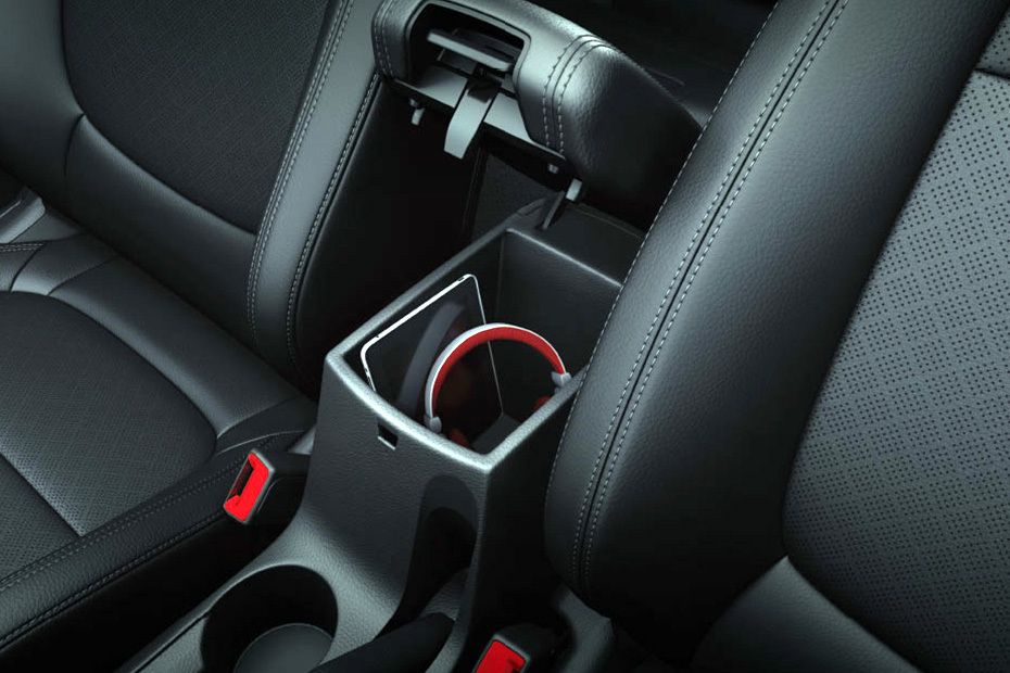 Rio 5-Door Front Center Divider