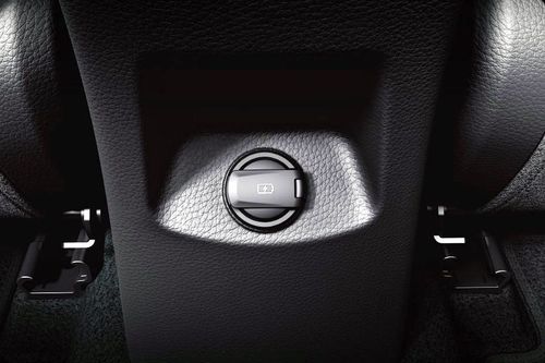 Rio 5-Door Rear AC Controls