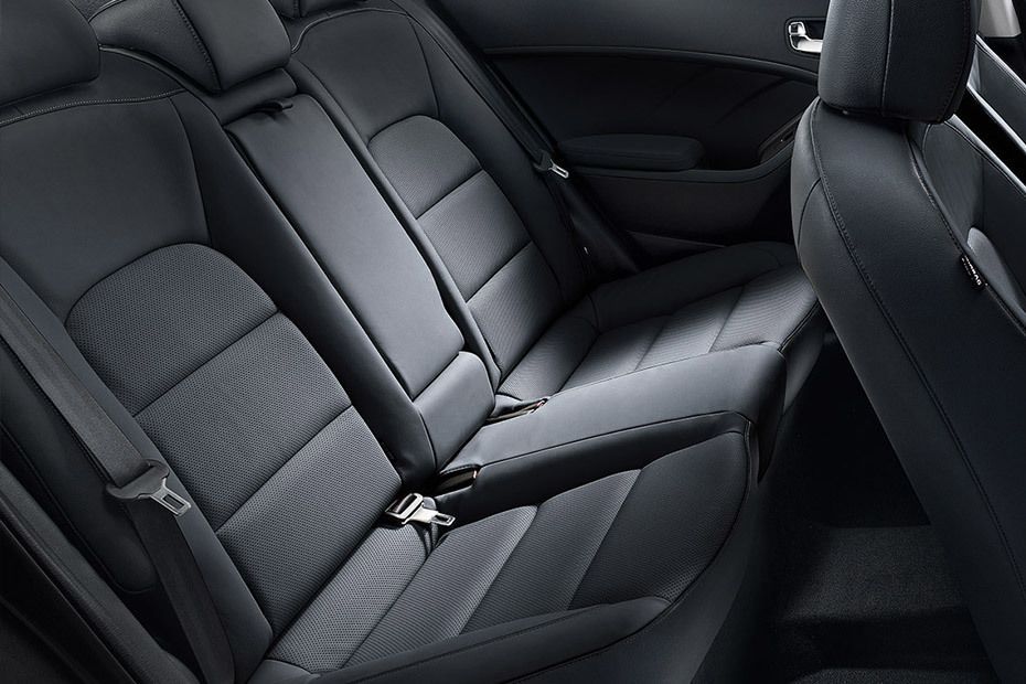 KIA Cerato (2012-2021) Rear Seats
