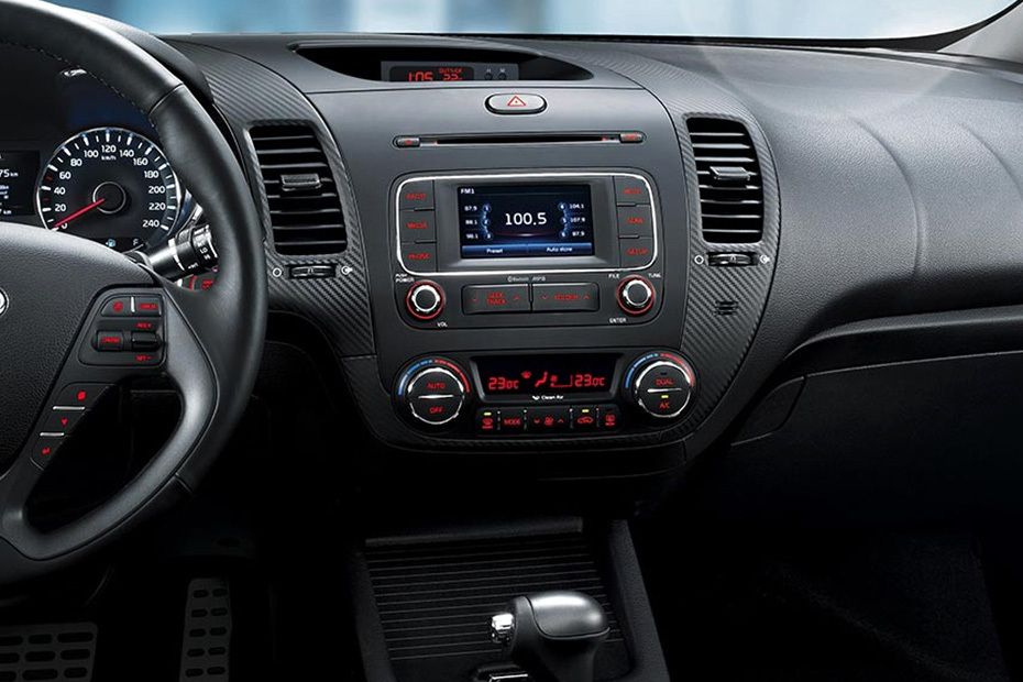 Cerato 5 Door Center Console