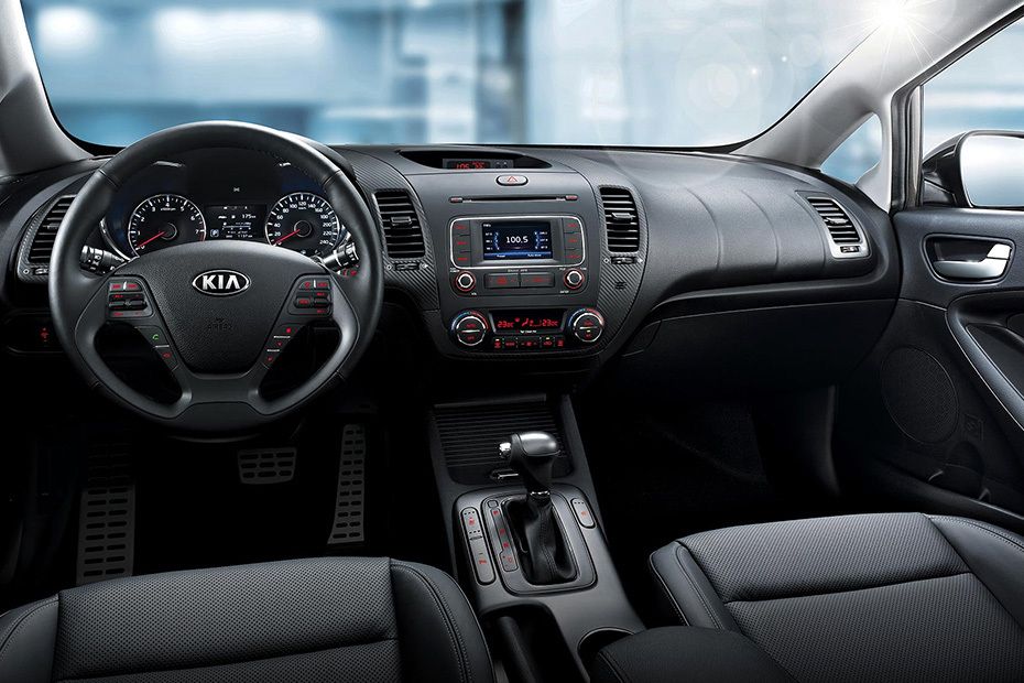 Dashboard View of Cerato 5 Door
