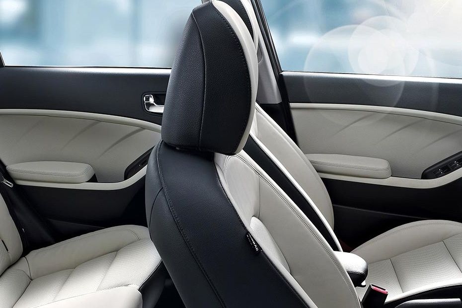 Cerato 5 Door Front Seat Headrest